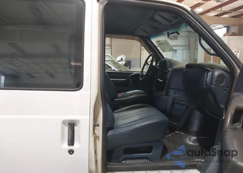 1997 Chevrolet Astro из США, поврежденный, VIN 1GCDL19W1VB116440